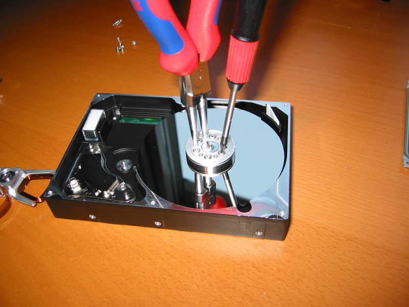 GRYNX » Things you can do with 20 hard drives